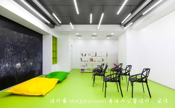如何打造现代高档的上海办公室装修？